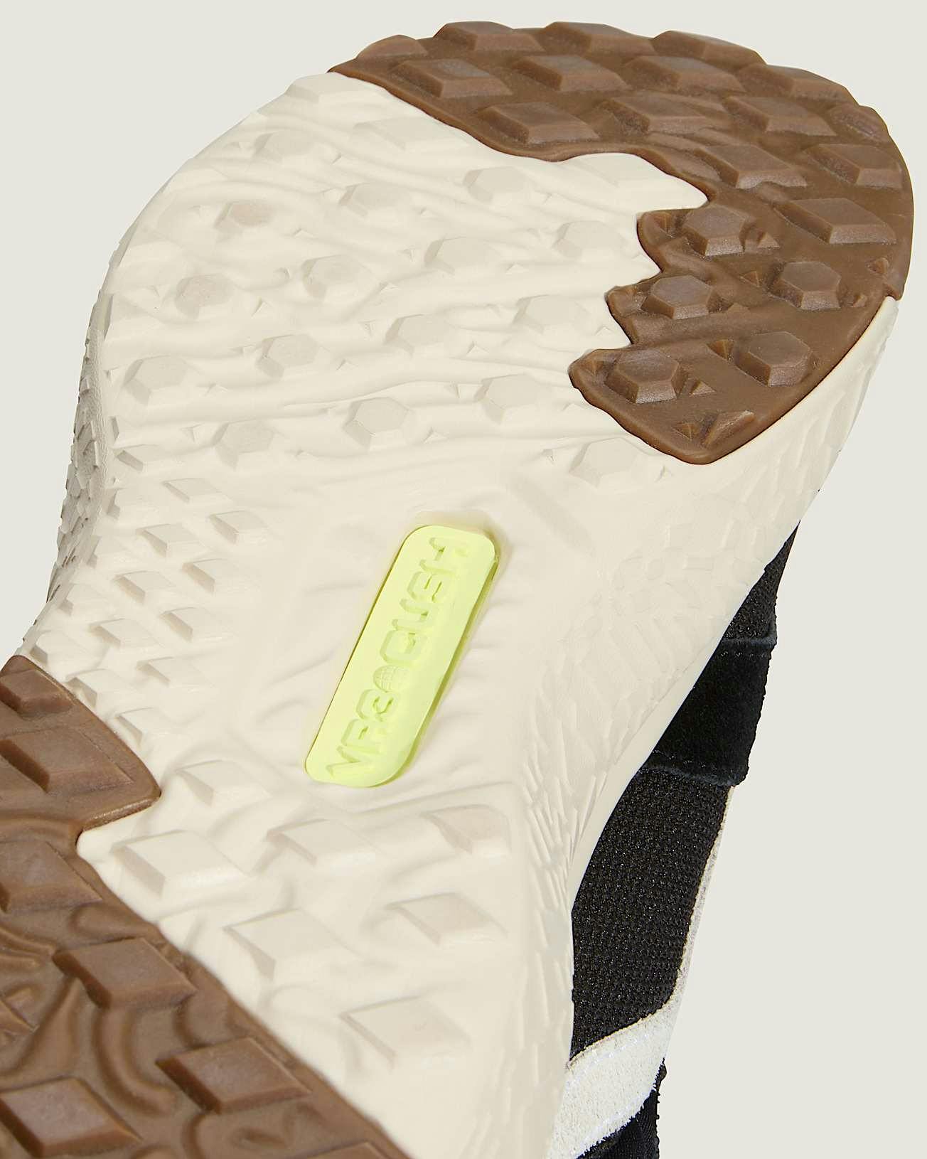 Vans UltraRange Neo MTE Hoka