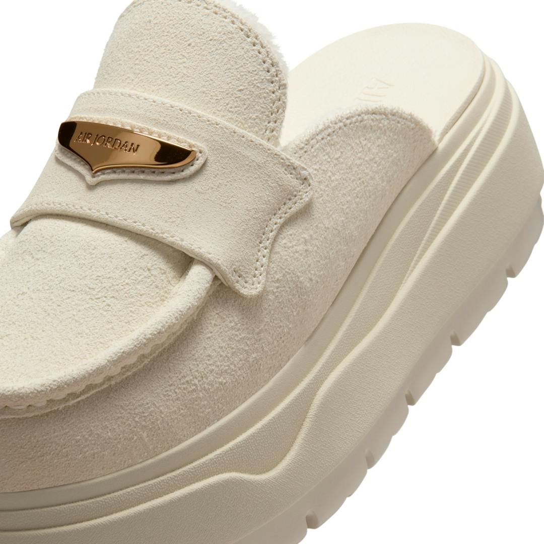 Nike Air Jordan Oat Milk loafer