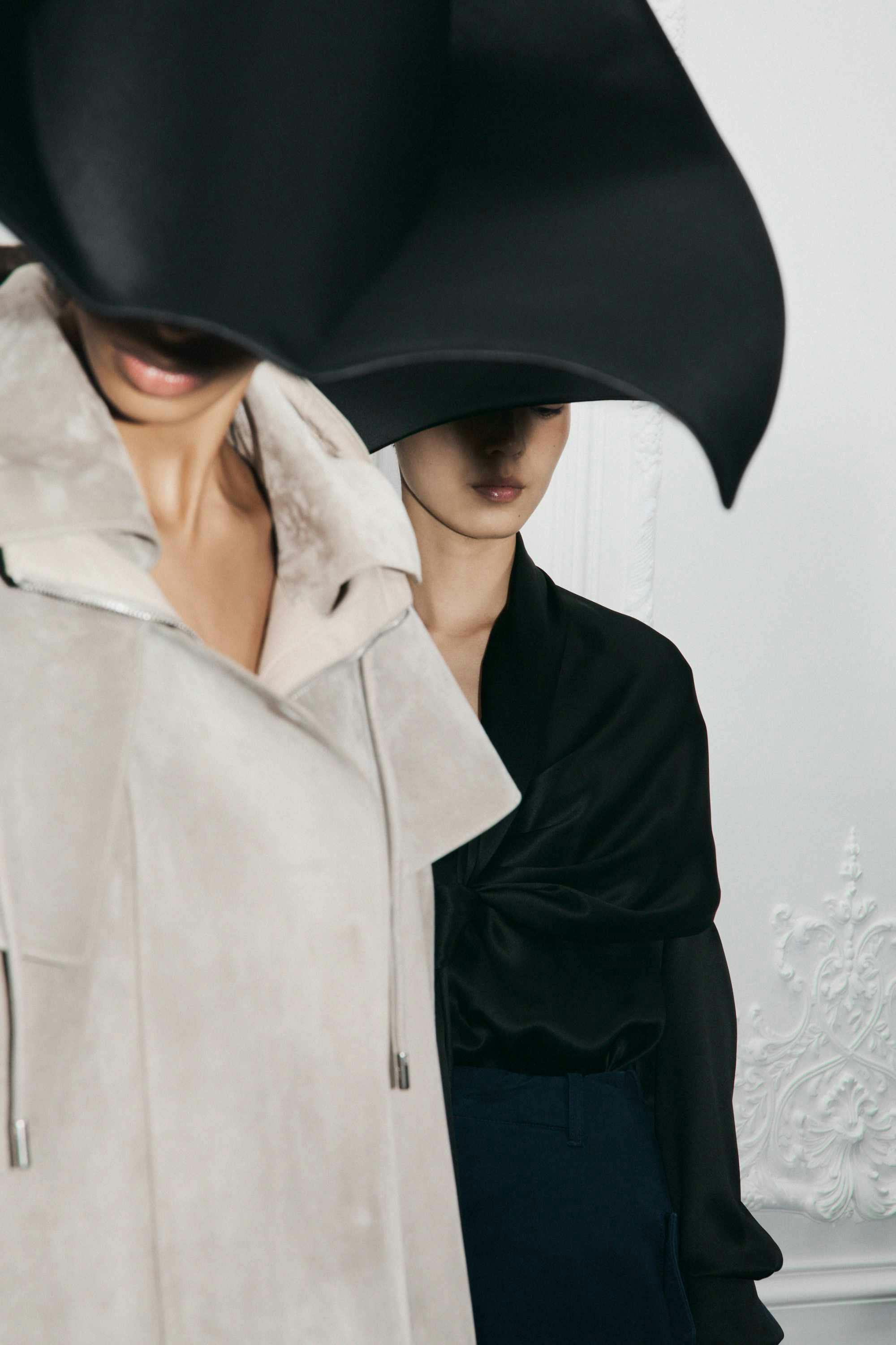 dior jonathan anderson backstage handbags ss26 collection runway show