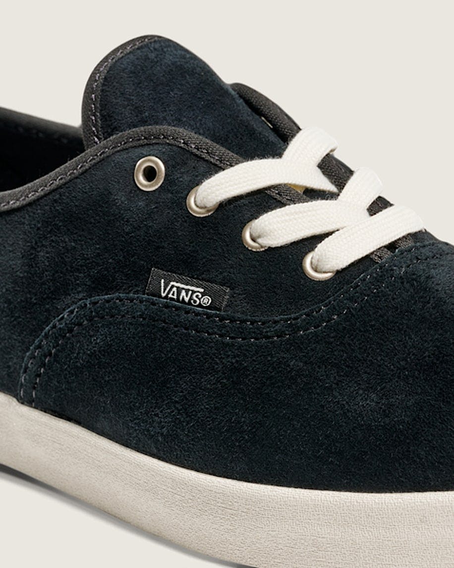 vans authentic almond