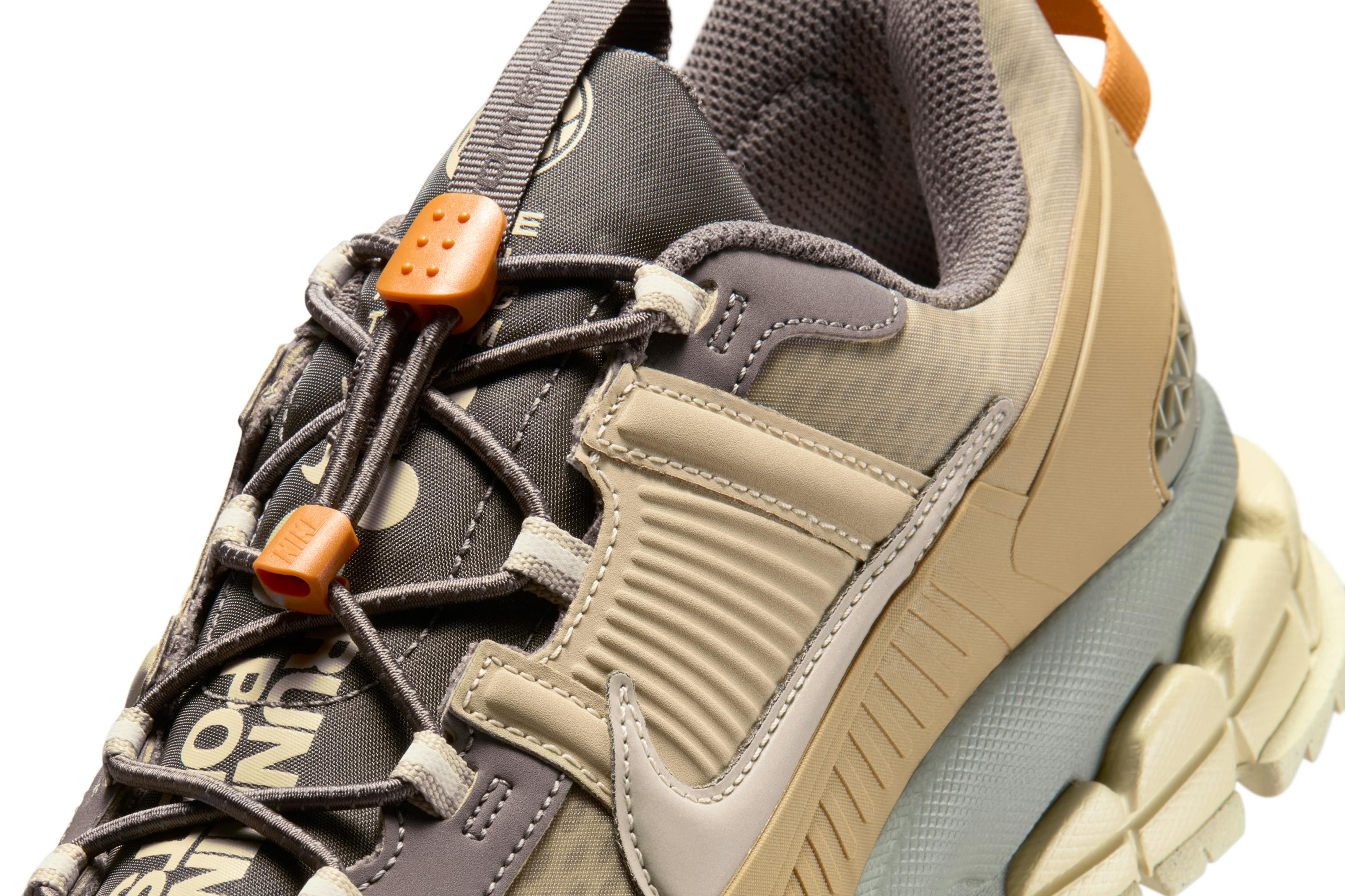 nike vomero roman running poets