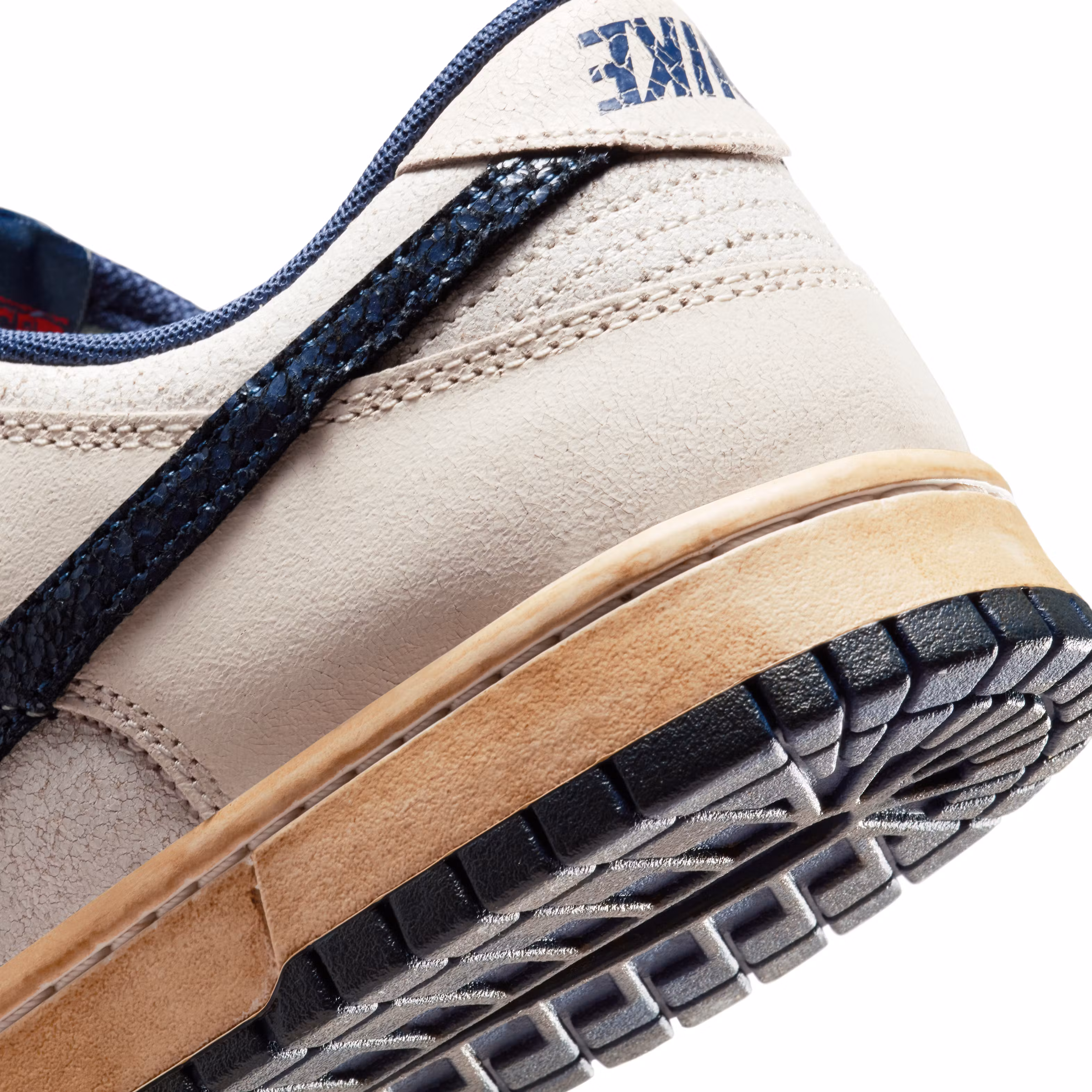 stranger things nike dunk low