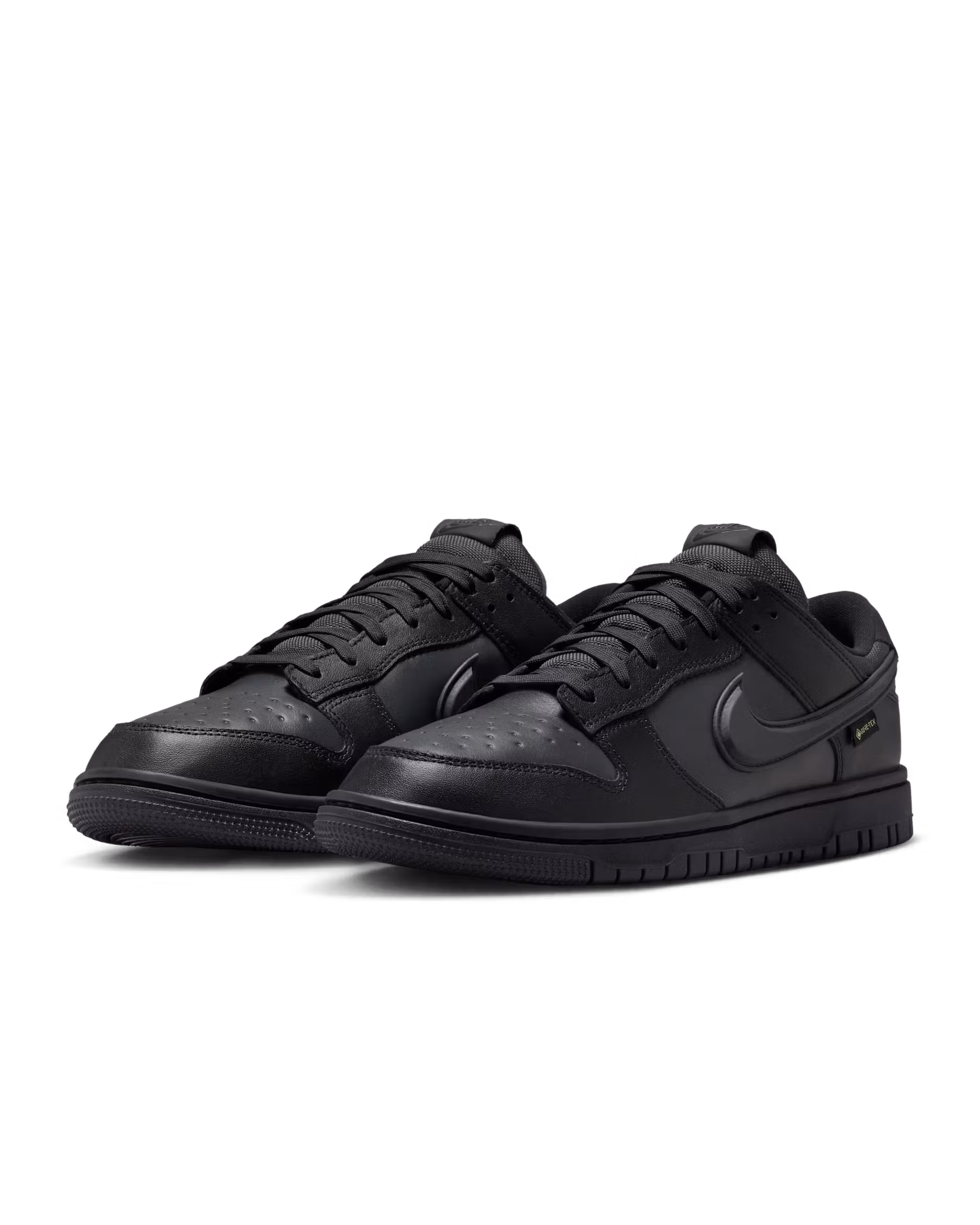 nike-gore-tex-dunk-low-triple-black-sneaker