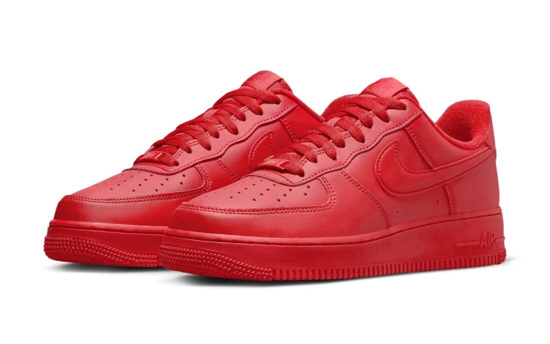 nike-air-force-1-triple-red-sneaker