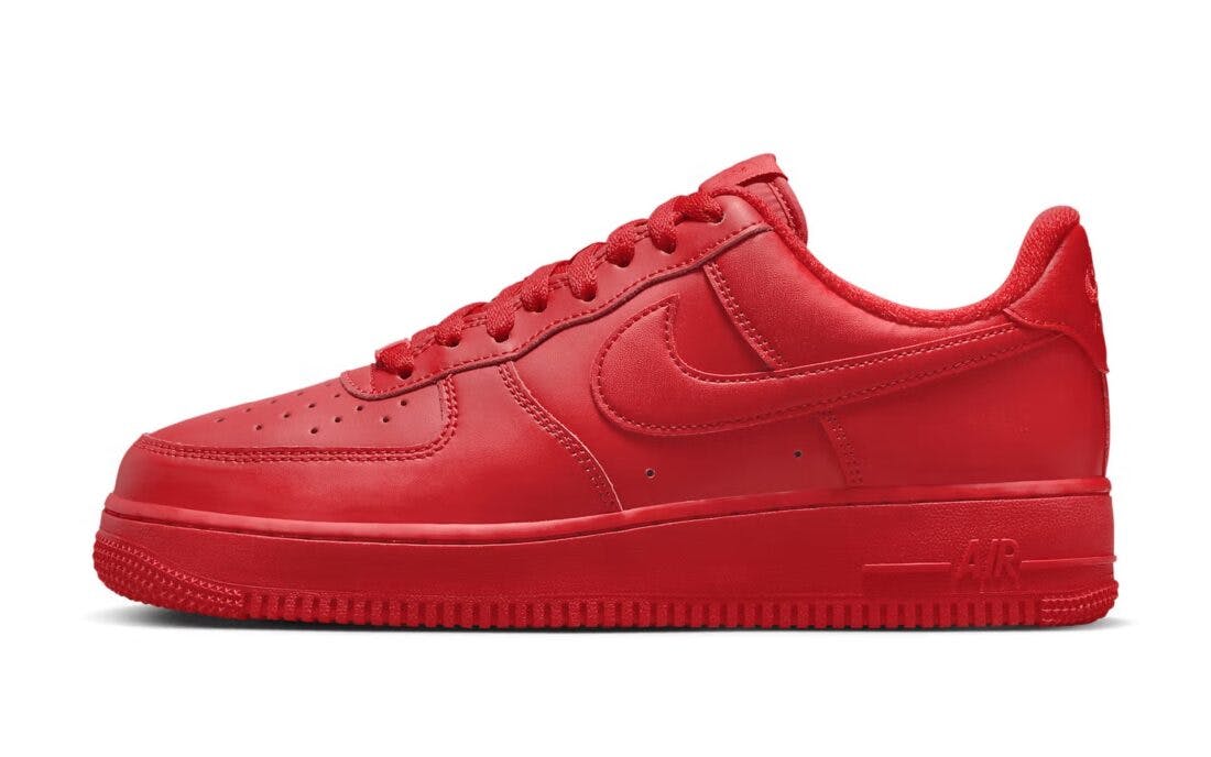 nike-air-force-1-triple-red-sneaker