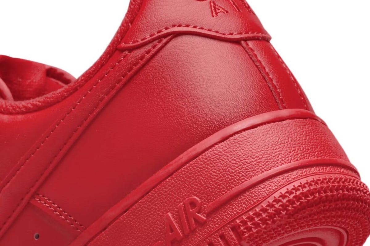 nike-air-force-1-triple-red-sneaker