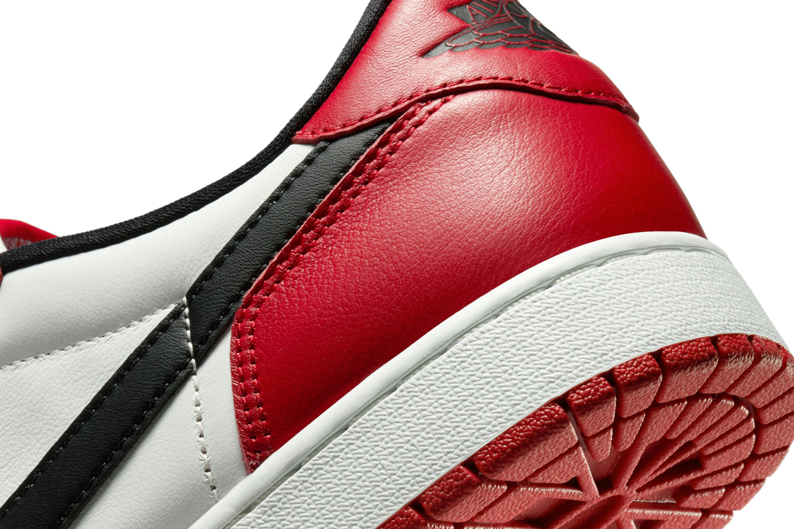 jordan 1 low chicago