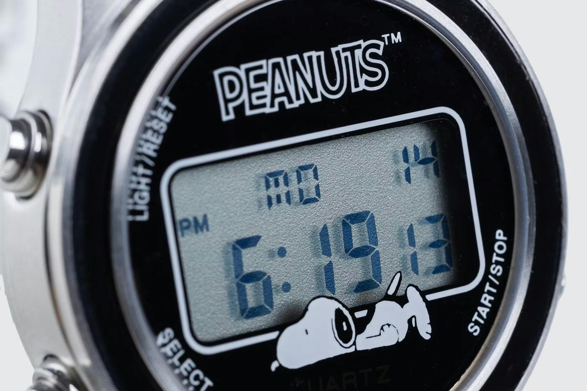 snoopy x vague watch co