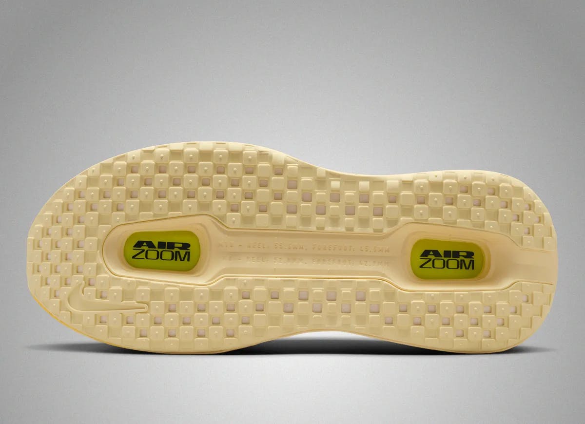 nike-vomero-premium-alabaster