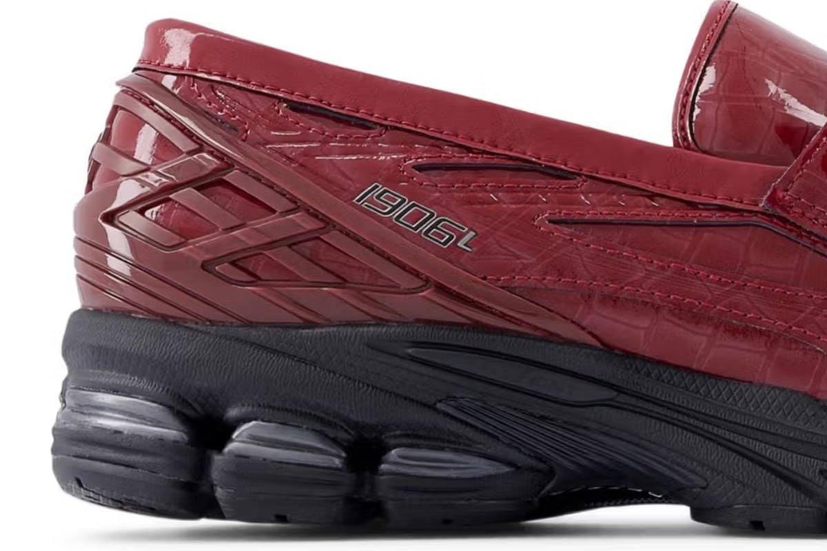 new-balance-1906l-red-croc-sneaker-loafer