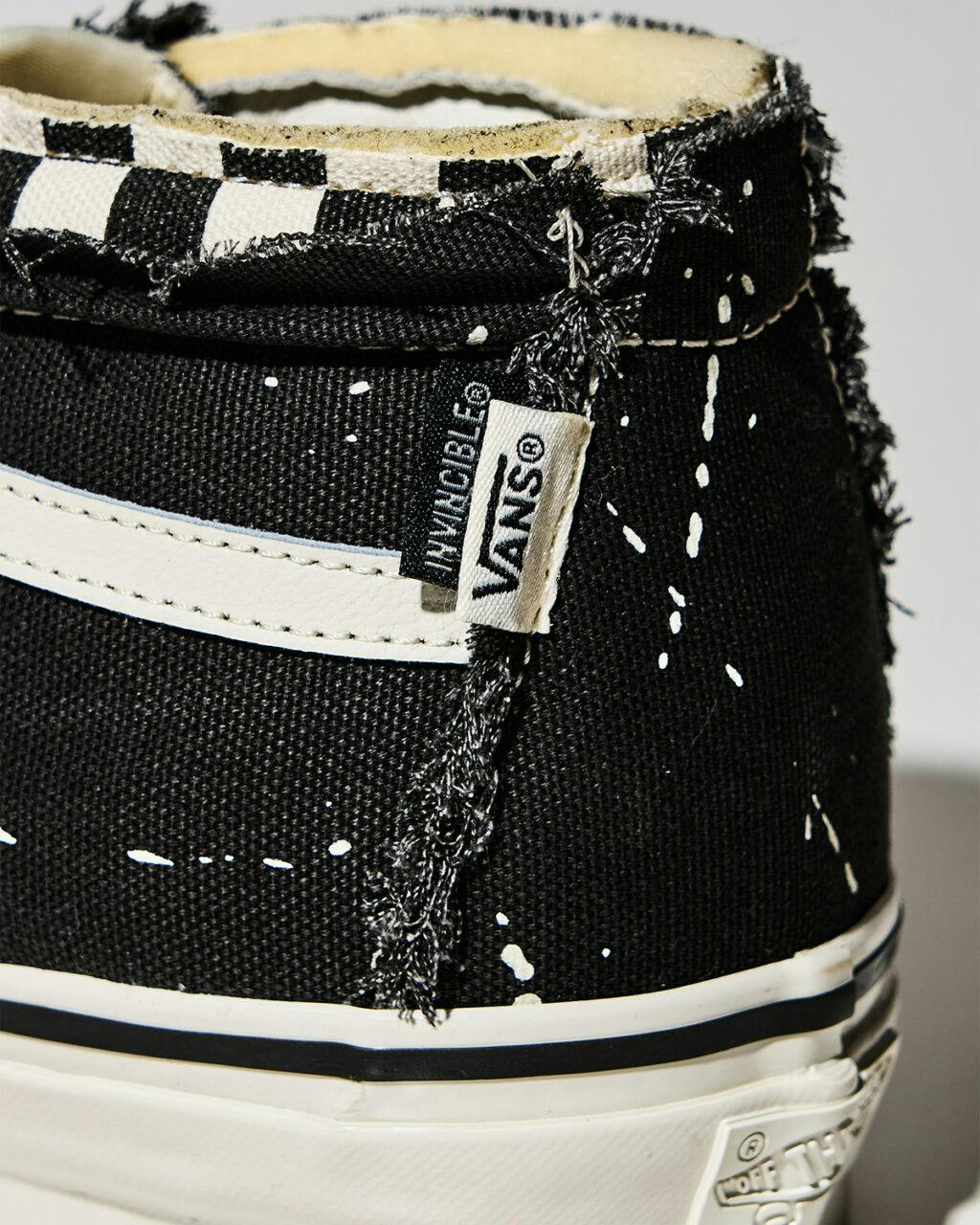 INVINCIBLE x Vans LX Old Skool