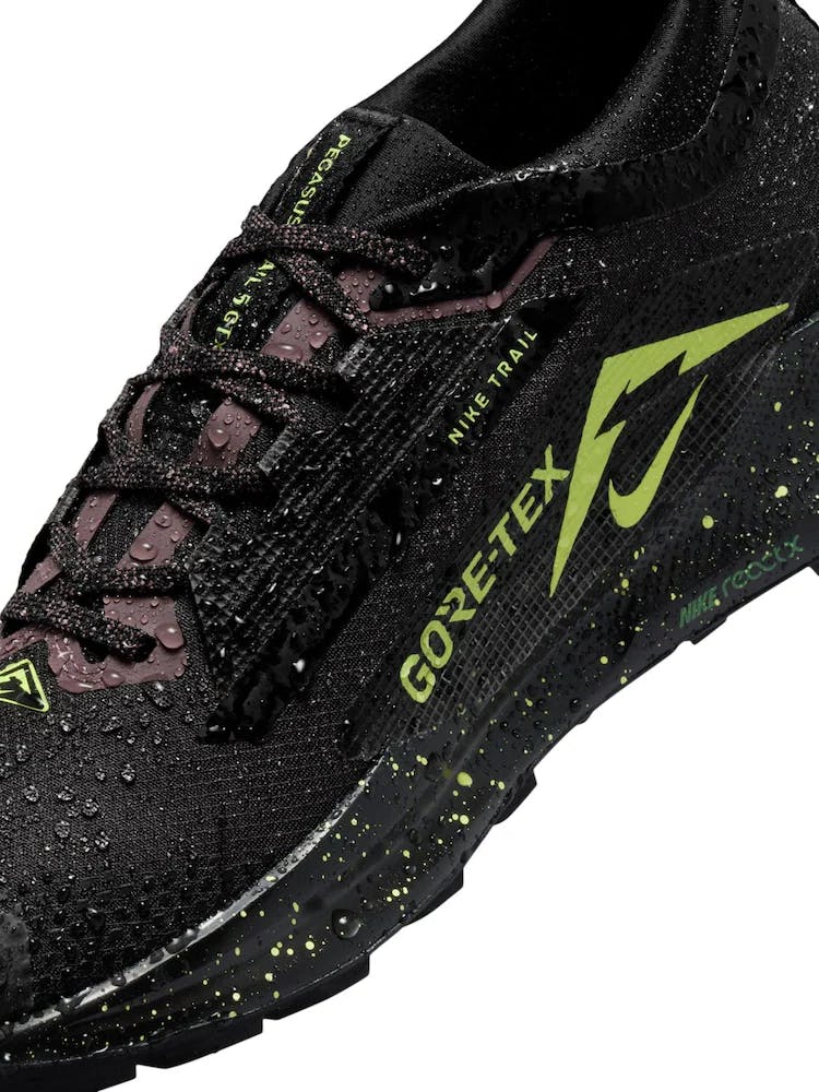 nike-pegasus-trail-5-gore-tex-black-phantom-tattoo-volt-ice