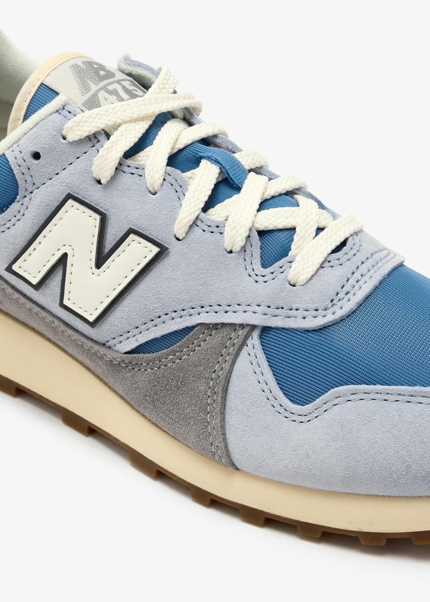 New Balance 475 sneaker in blue