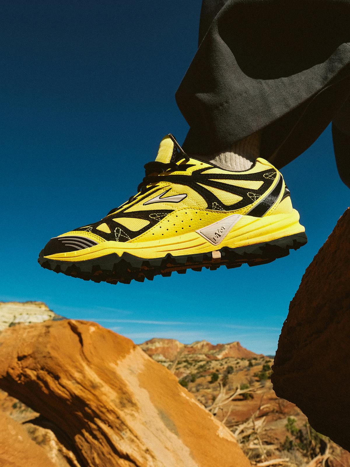 Brooks Remixes the Classic Cascadia 1