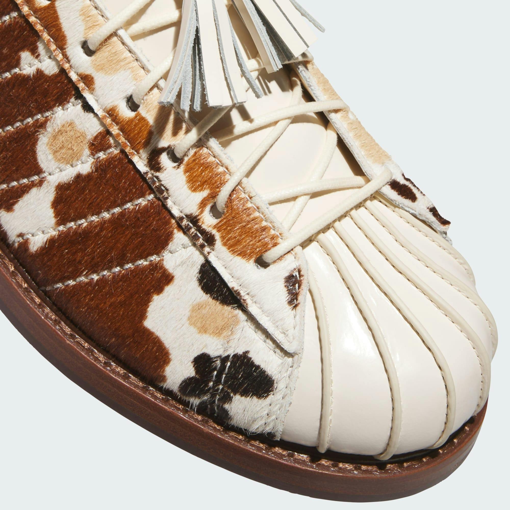 adidas gazelle silver green womens ADIDAS ORIGINALS Gazelle Indoor Fur Tan beige women's sneakers main image 1