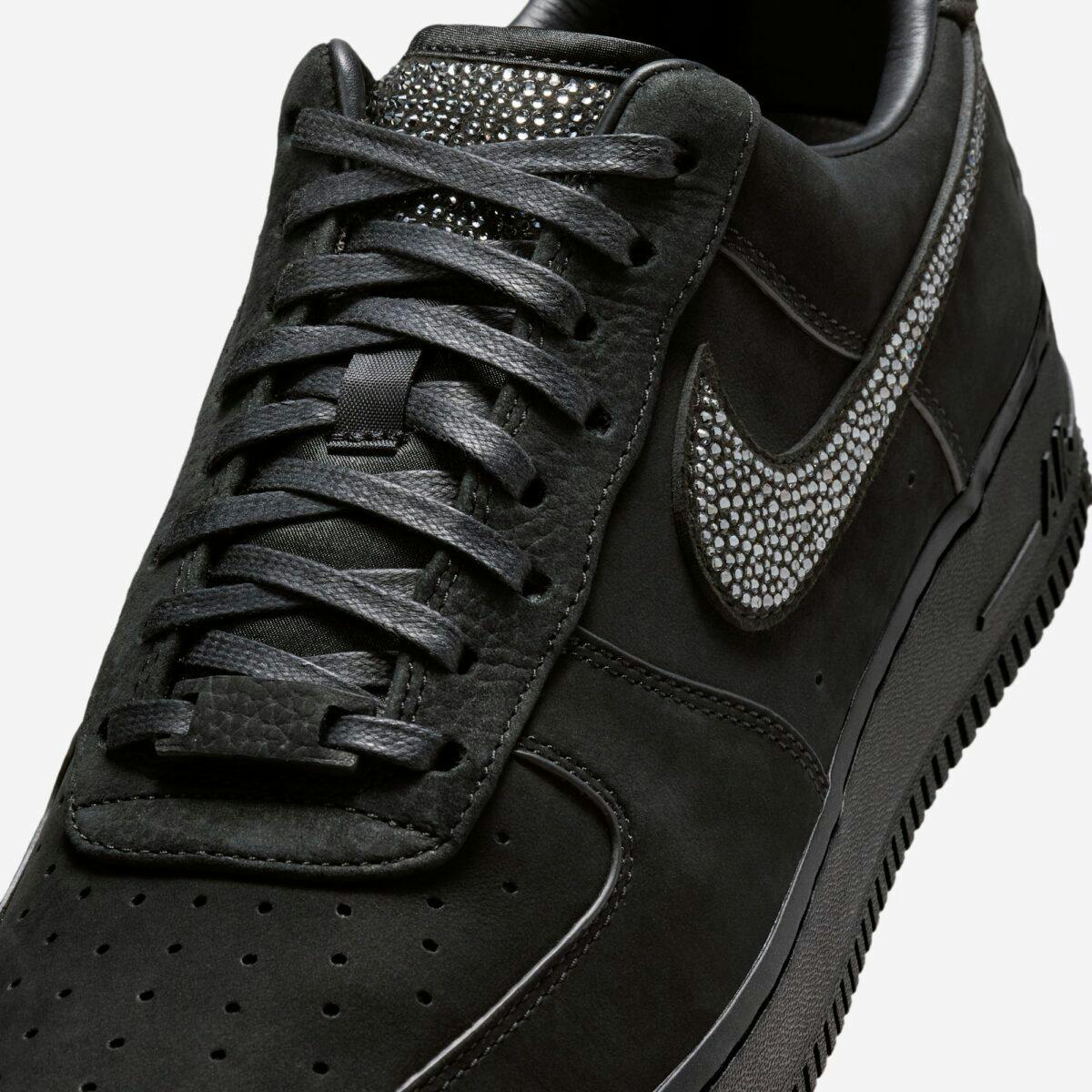 whats the deal with black air forces