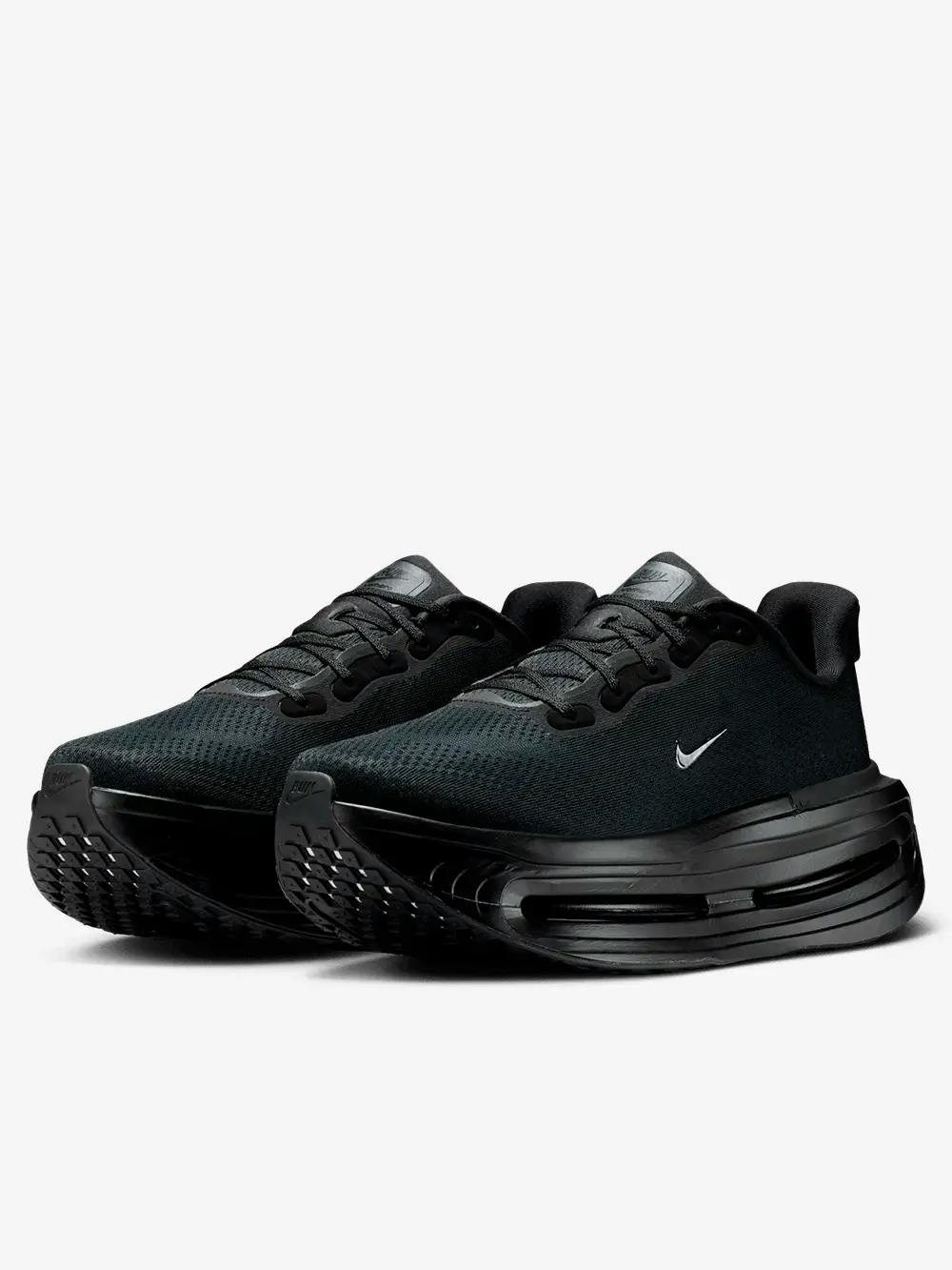 The Nike Vomero Premium SP Black Has a Tiny Swoosh