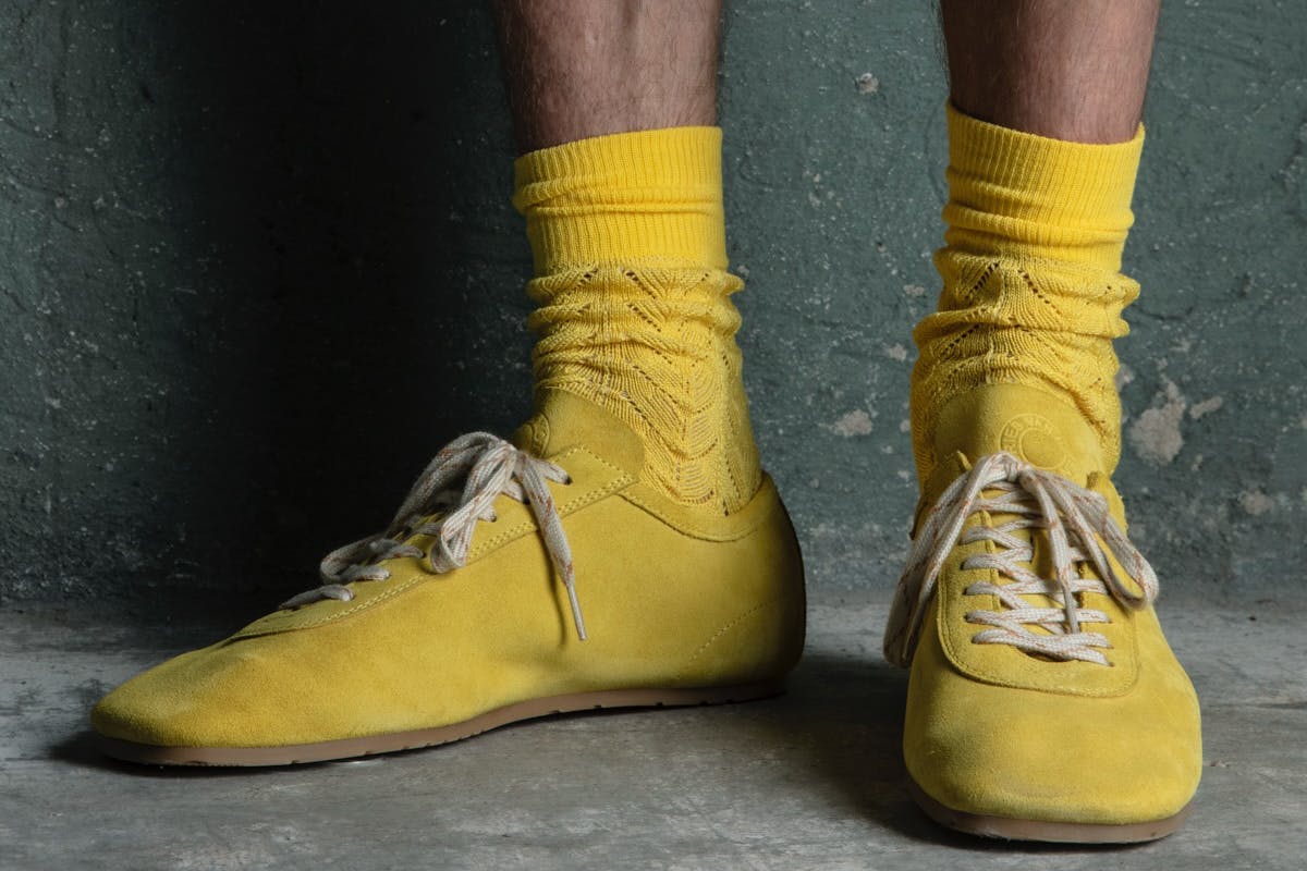 Dries Van Noten ikonikus sneakere bőr zokniba bújik