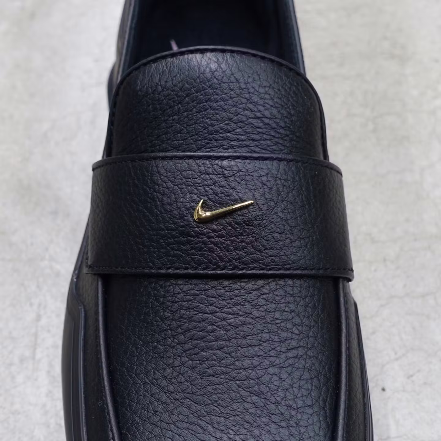 Nike's Fancy Air Max Phenomena Sneaker-Loafer Is Still Good