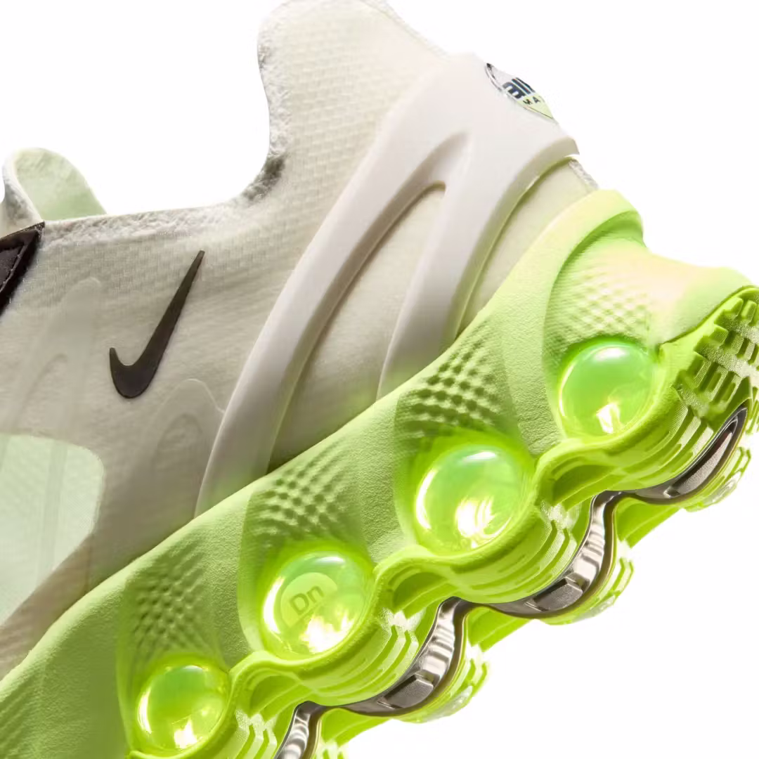 grey vapormax outfit