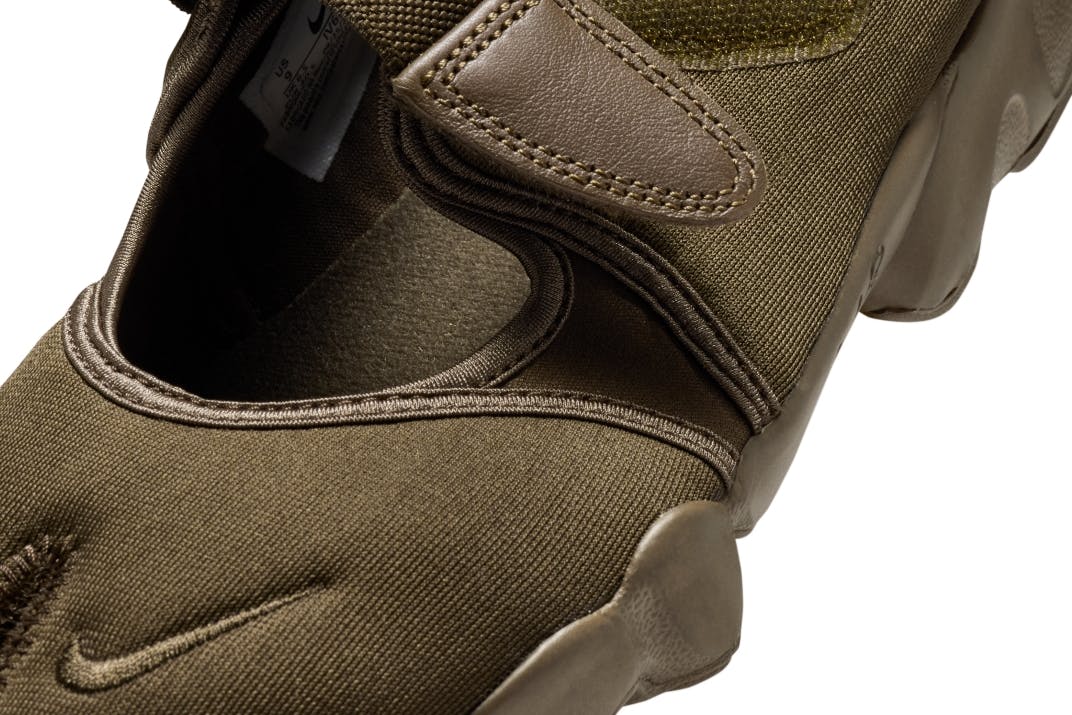 Tag Nike Rift Nike's Tabi-Toed Air Rift Shoe Is Stranger than Fiction