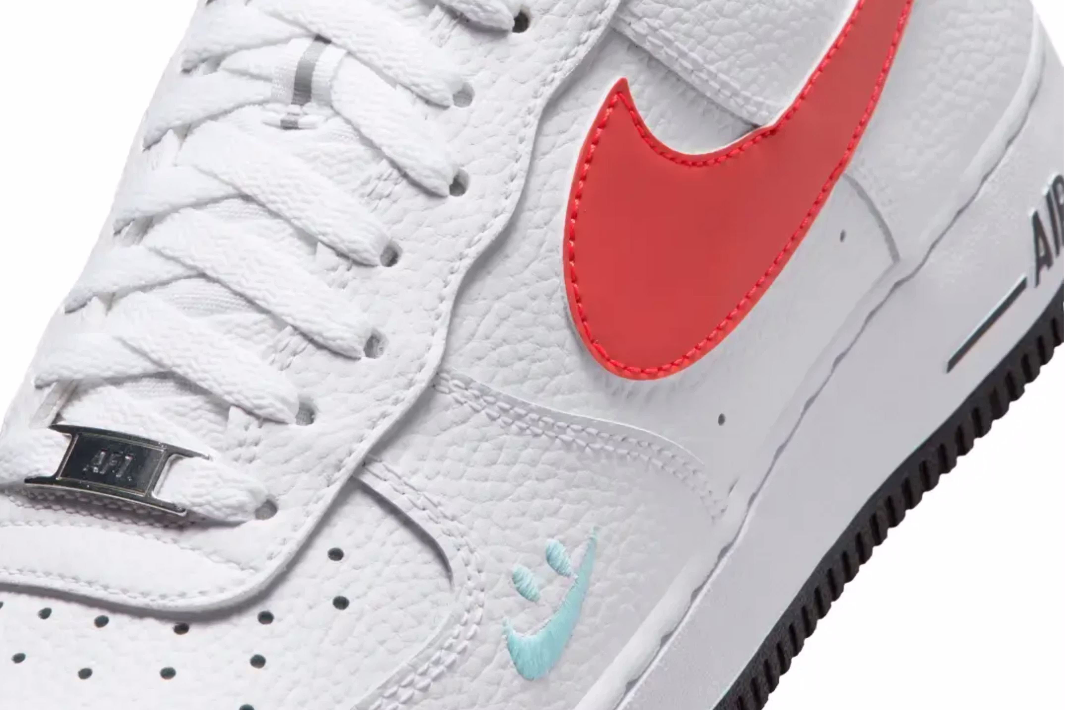 This Smiley Nike Icon Is a ‘70s Hippie at Heart
