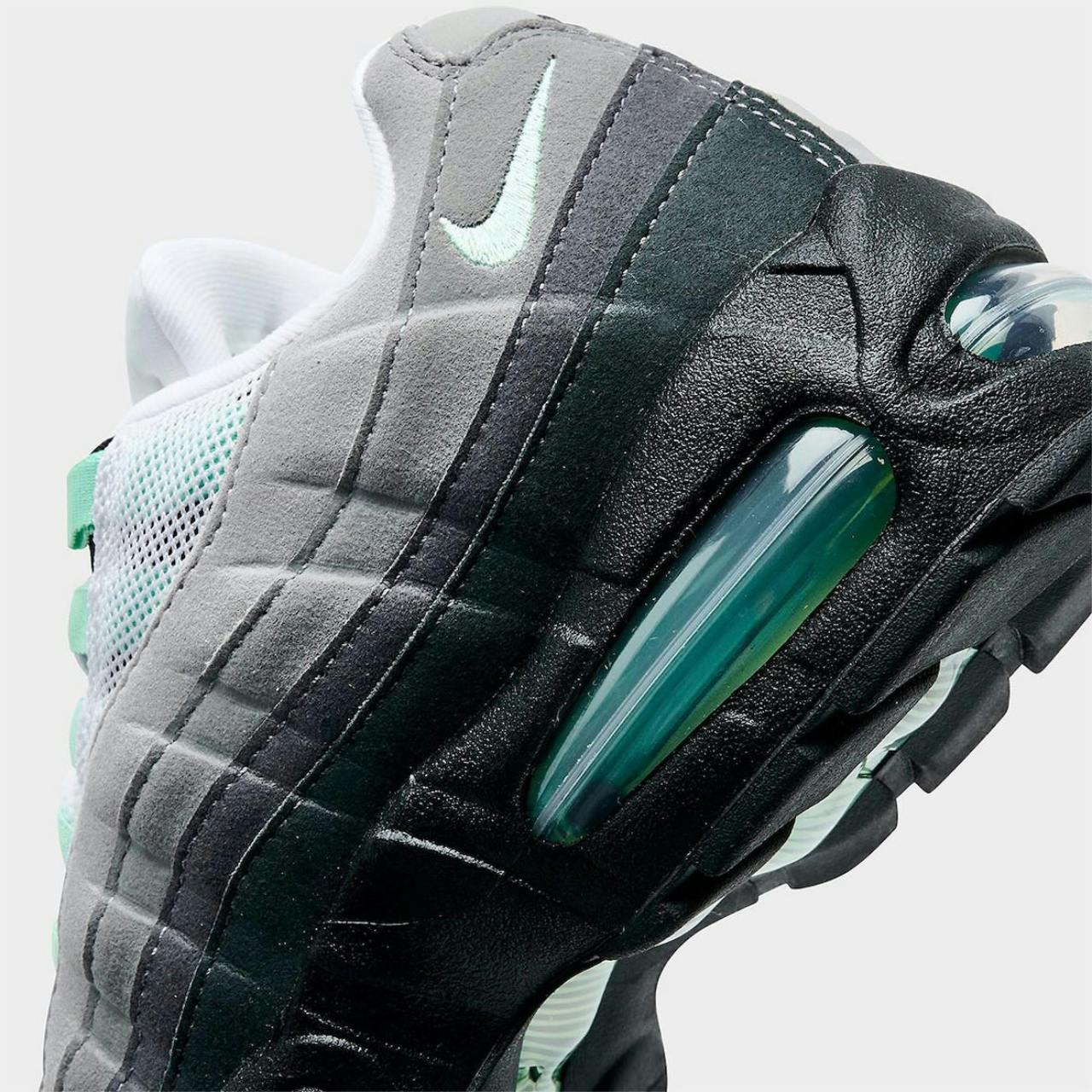 This Nike Air Max 95 Is Still Minty-Fresh 17 Years Later