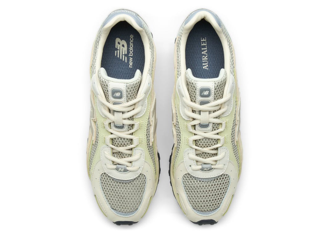 New Balance's Gorgeous Green Dad Shoe Is Spicy & Slim