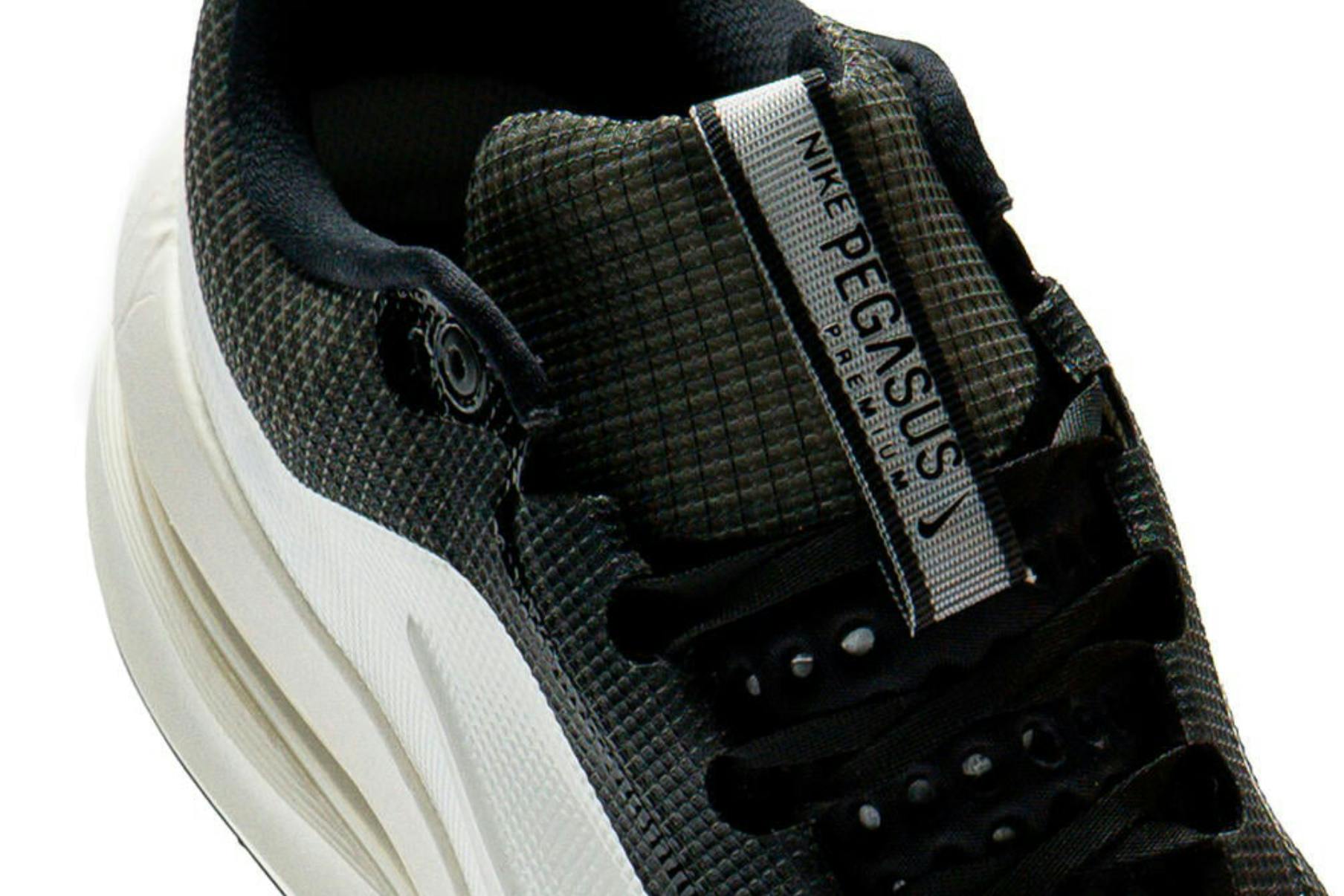 Nike’s Most Stylish Running Sneaker Is a Two-Toned Sweet Treat