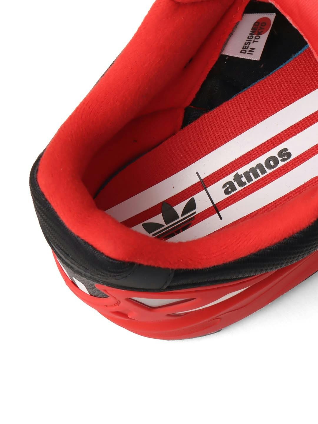 アディダス　プレデター adidas' Apex Soccer Sneaker Flips Out
