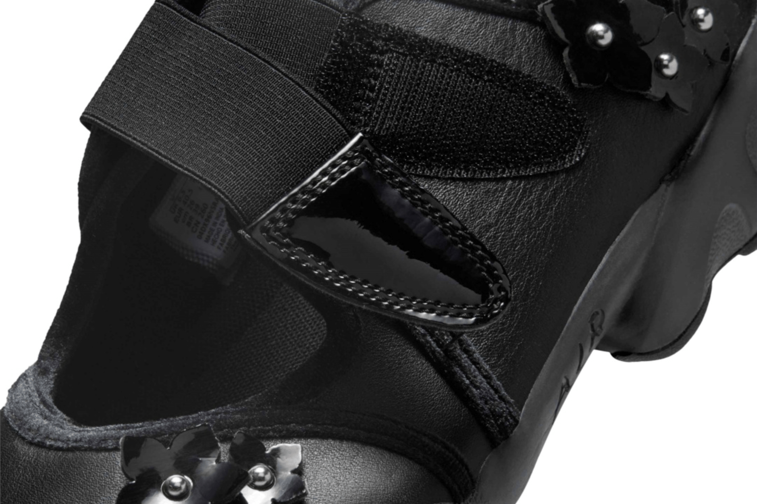 AIR RIFT FLOWERS