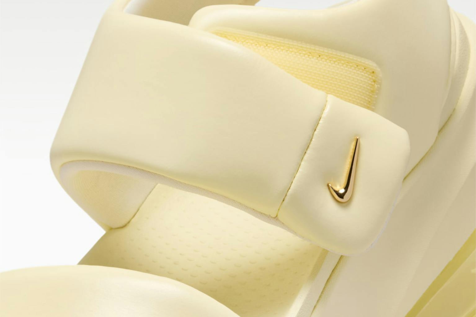 nike air max halo sandal alabaster