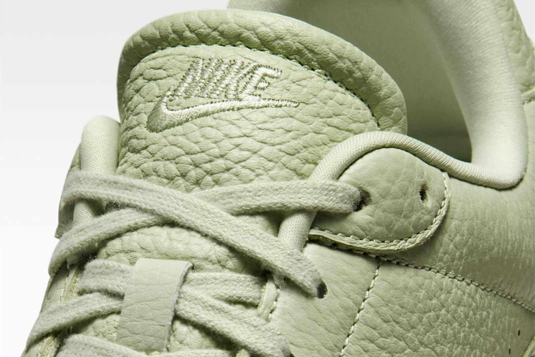 Nike’s Phat-Sized Tennis Sneaker Does It Big