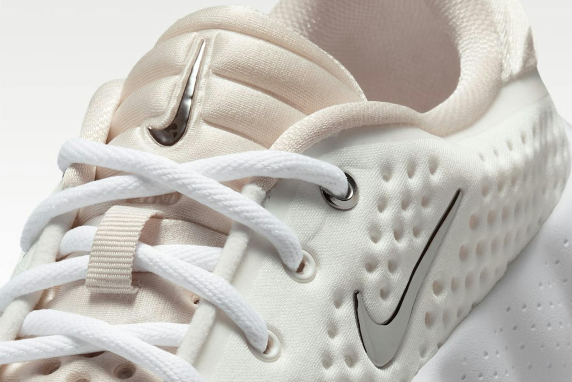 Nike’s Ultra-Plush Sneaker Is a Beautiful Brainiac