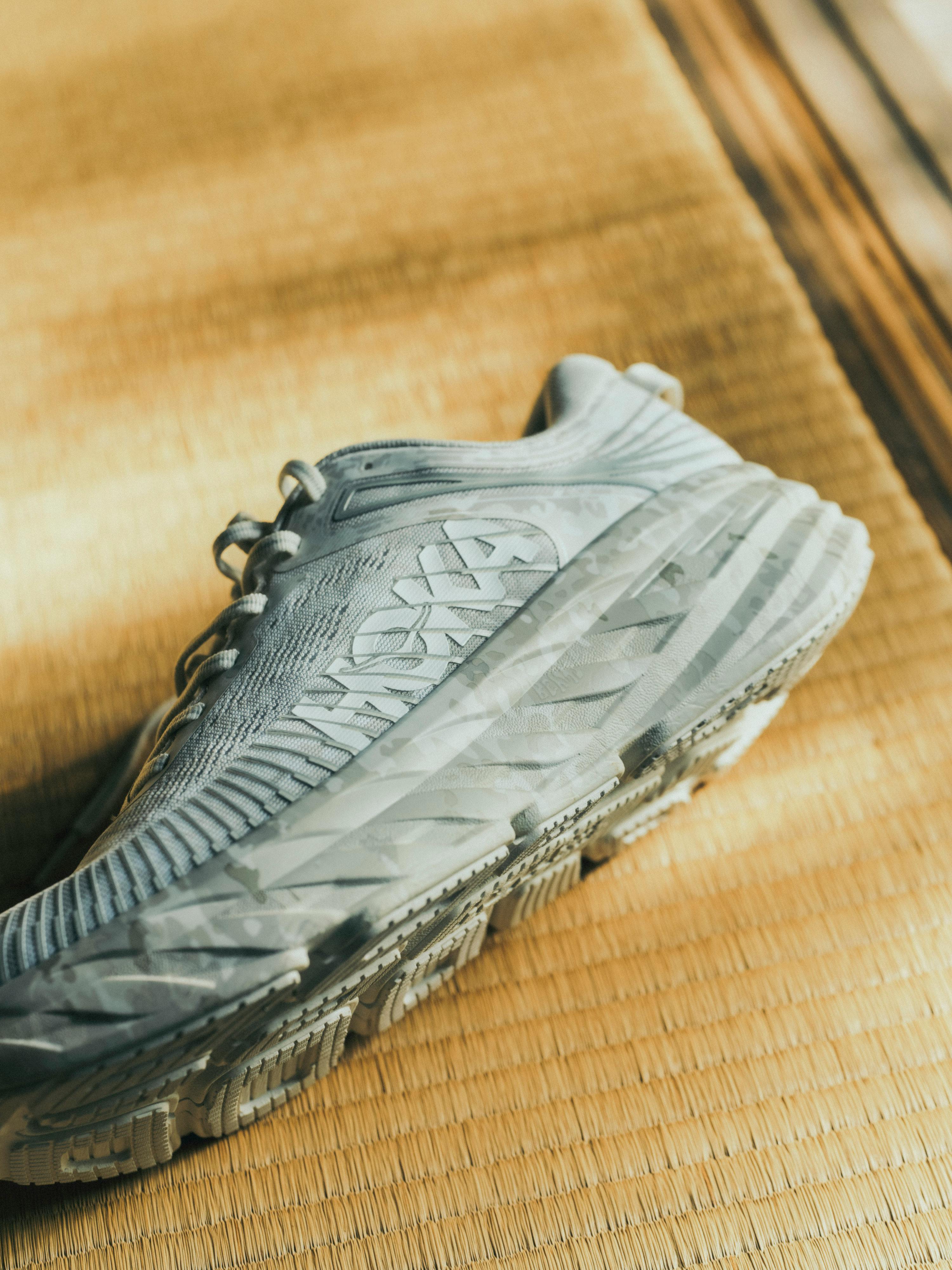新品未使用 25cm HOKA ONE ONE × Beams HOKA and BEAMS Made a Grandpa Sneaker For Zenmaxxers