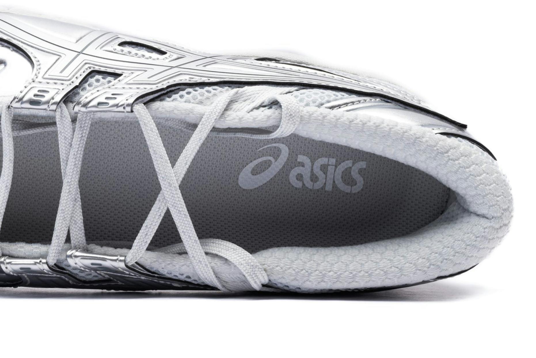A Techy ASICS Trainer Signs Up for Ballet Lessons