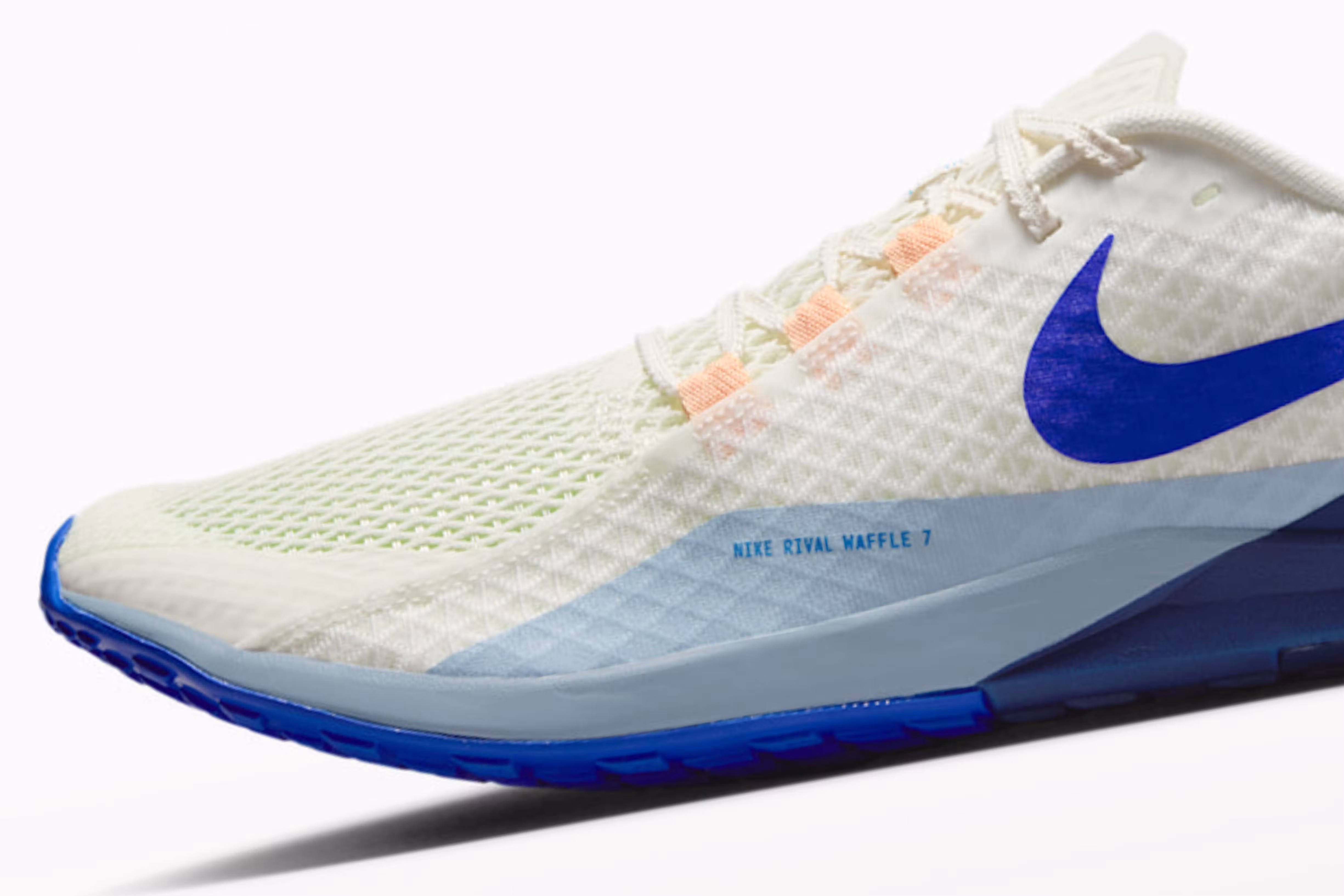 Nike’s Stealthy Racing Shoe Has the Long-Ass Run Covered