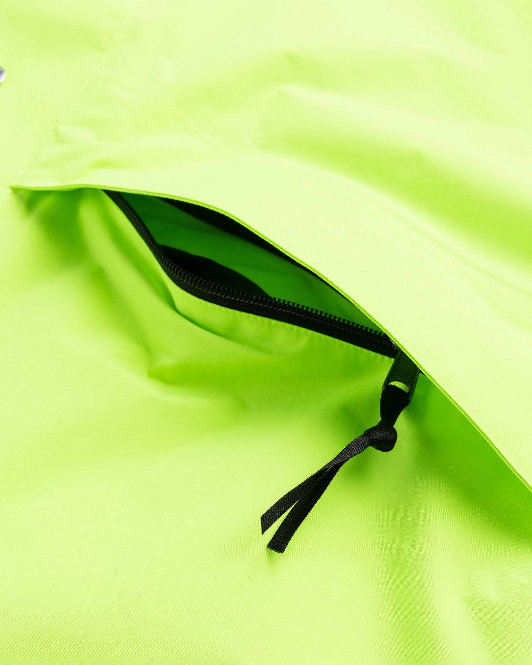 The North Face – M Origins 86 Mountain Jacket Safety Green - Windbreakers - Green - Image 6