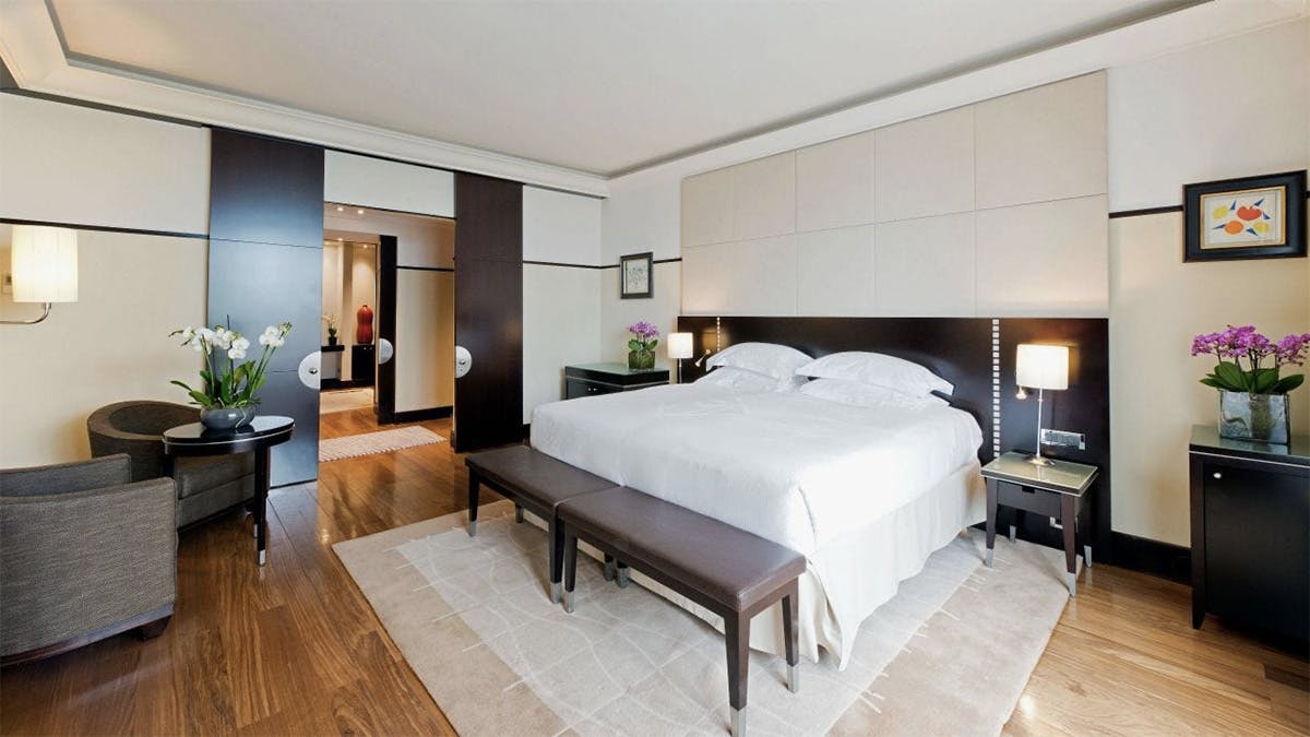 martinez hotel hotels plaza hotel the palms