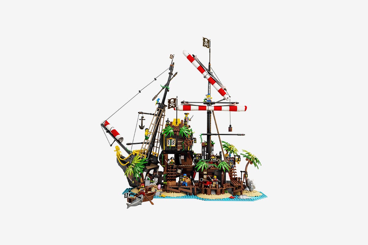 LEGO Pirates of Barracuda Bay Set