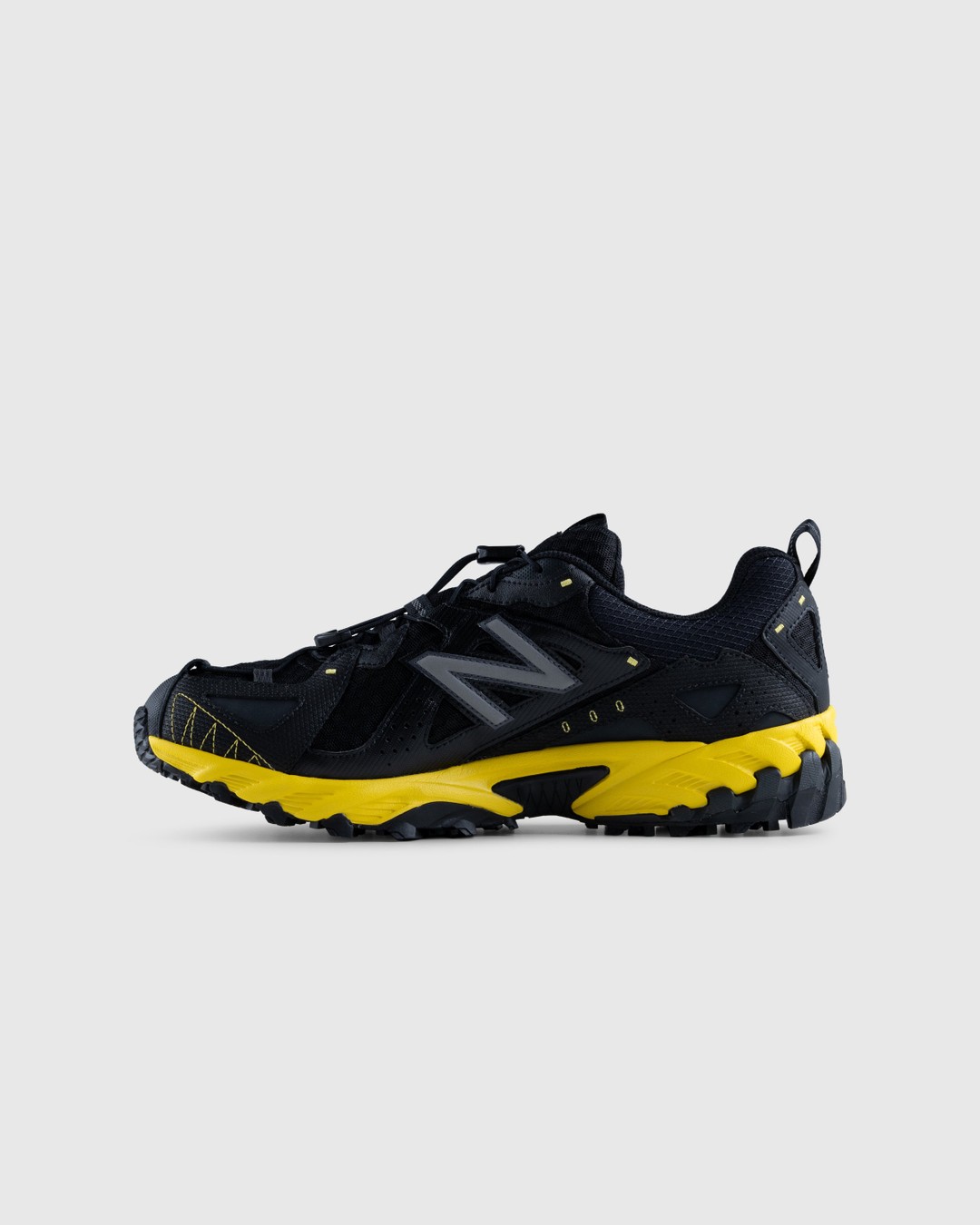 New balance top slides 801