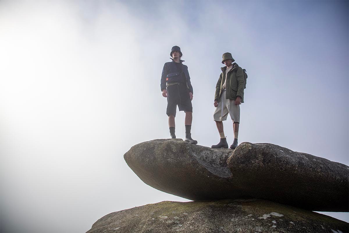 barbour-ac2_0004_1-AC_Barbour_2men_on_rock