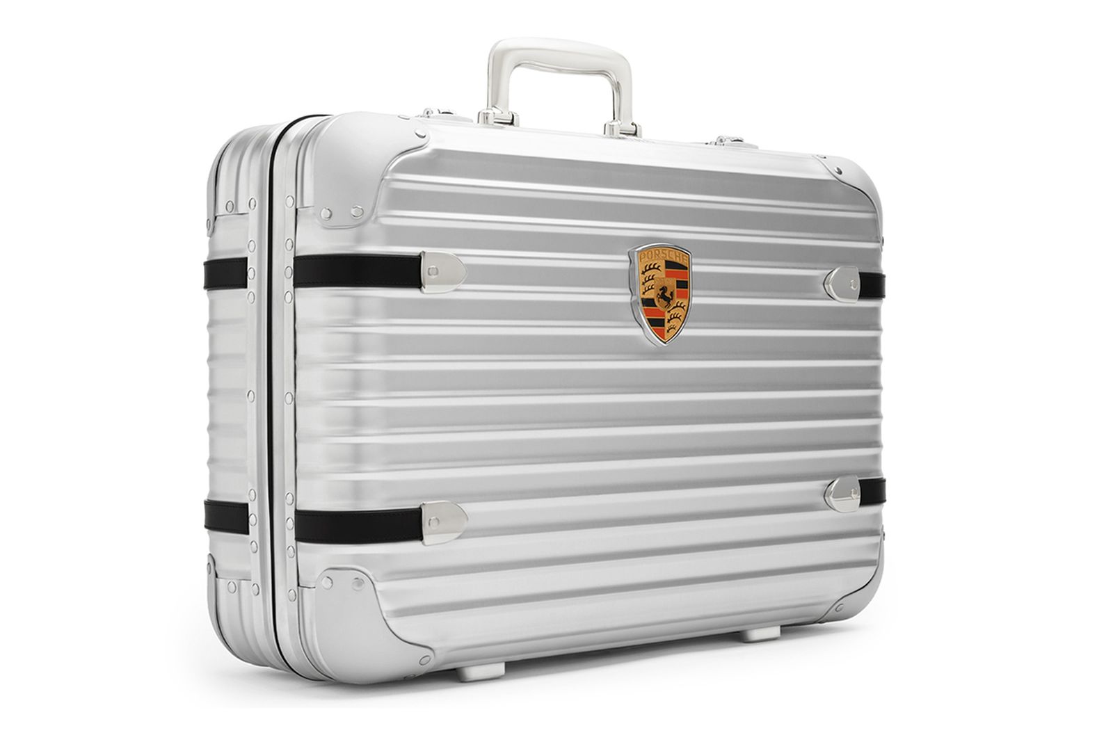 porsche-rimowa-collab-911-luggage-case (2)