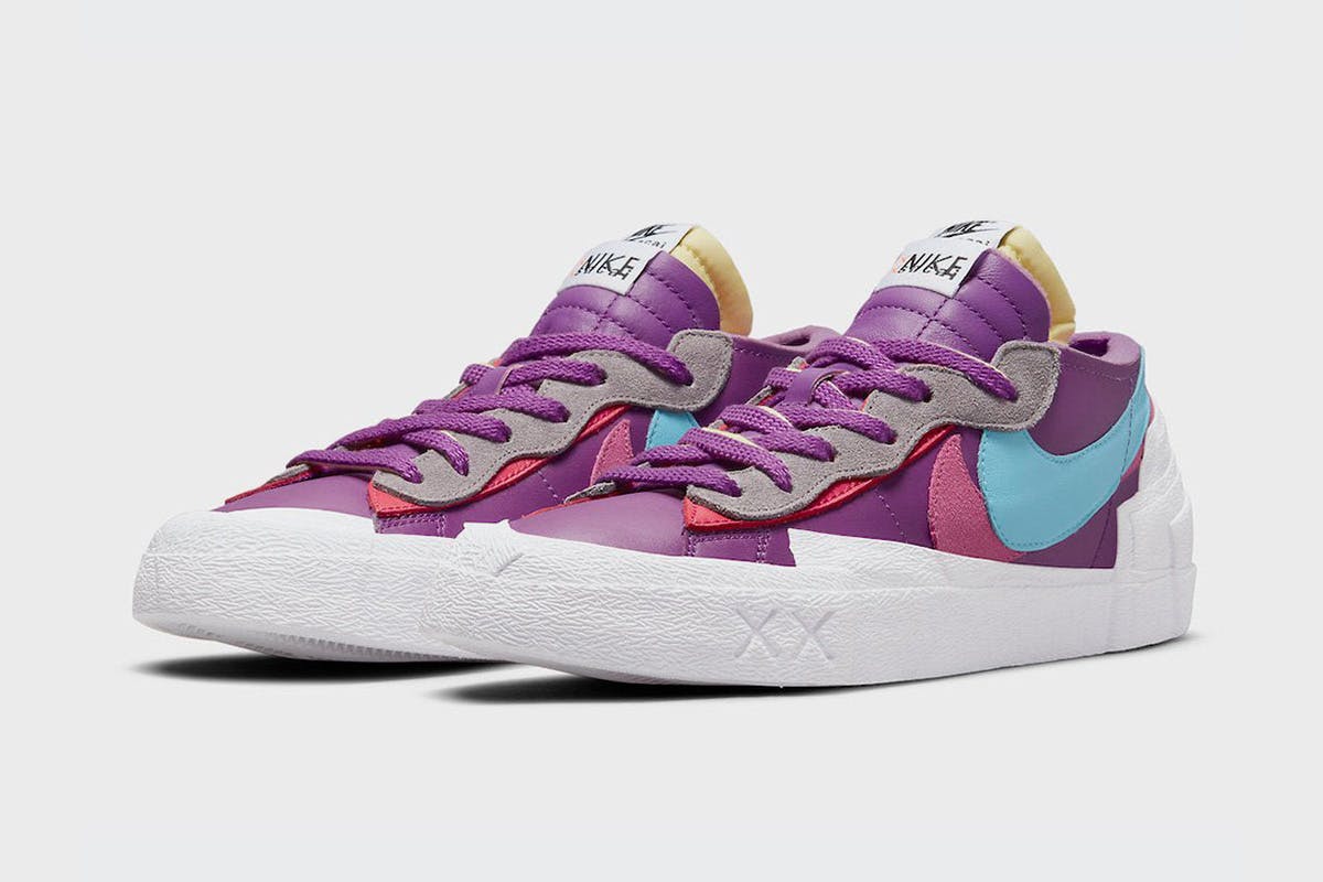 Enfriarse Hundimiento soltar KAWS x sacai x Nike Blazer Low "Berry" Release Date, Info, Price