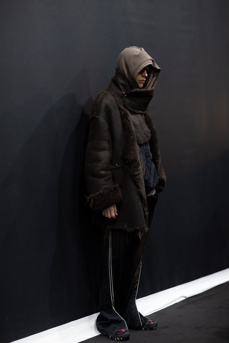 fashion-trends-fw22-distressed-faded-ripped (6)