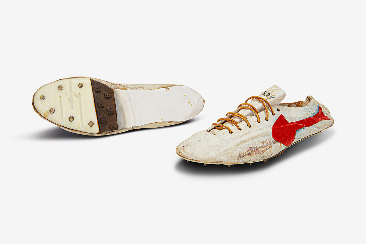 bill-bowerman-track-spikes-sothebys-olympic-auction-02