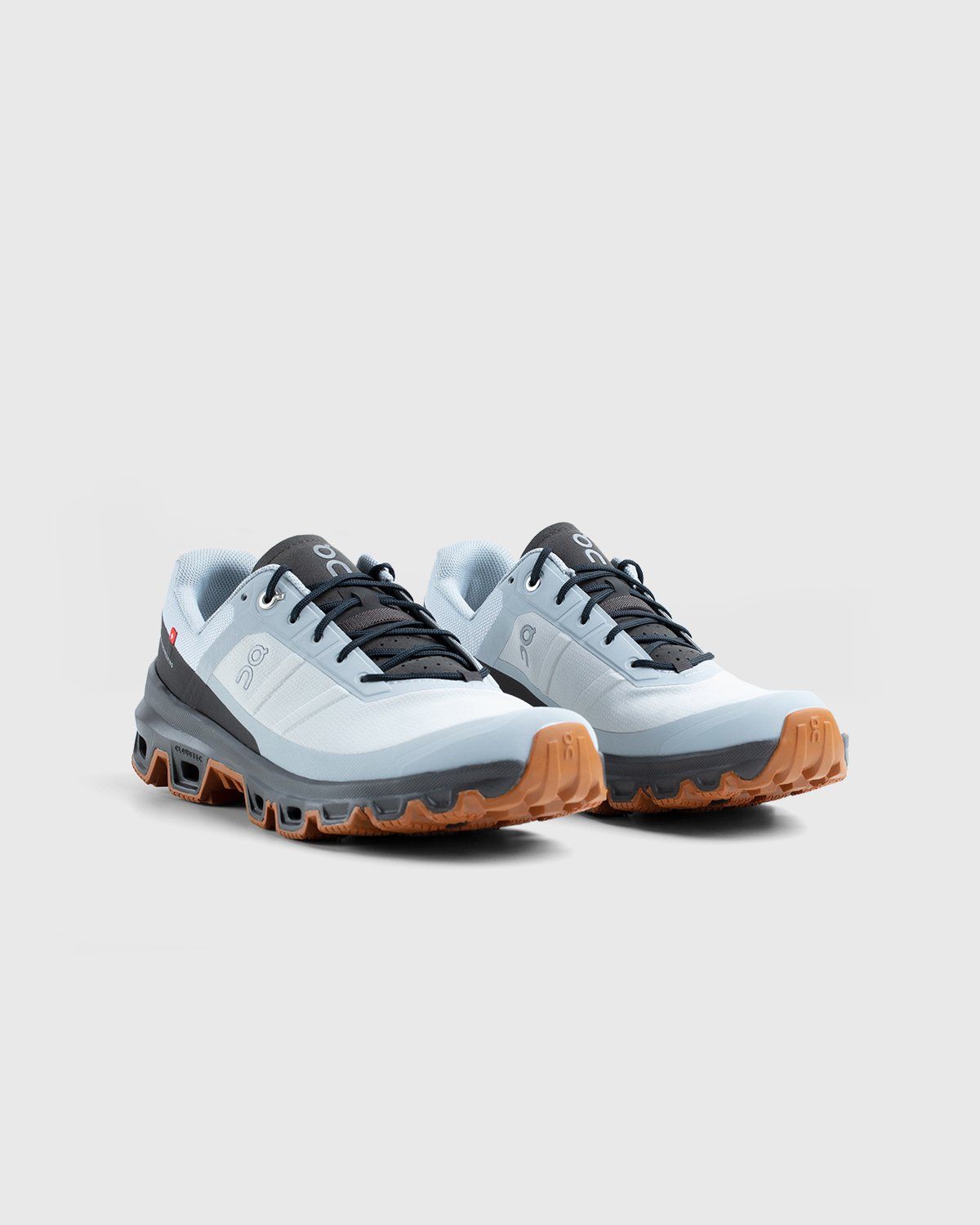 On – Cloudventure Glacier Thorn - Low Top Sneakers - Grey - Image 2