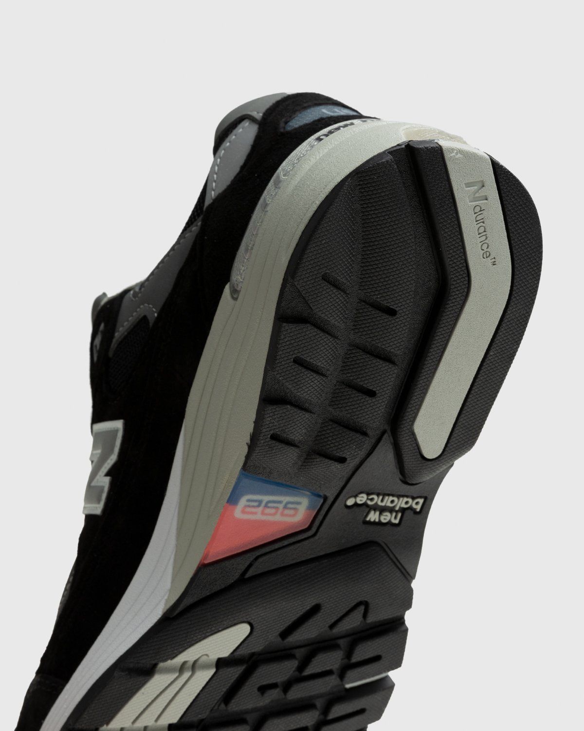 New Balance – M992EB Black - Sneakers - Black - Image 7