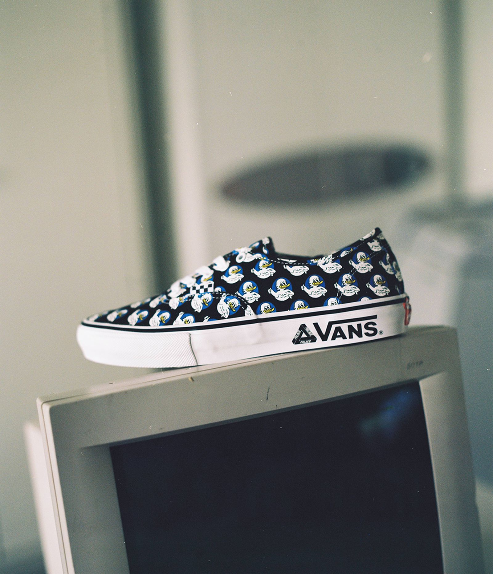 palace-vans-skate-authentic-release-date-price-03