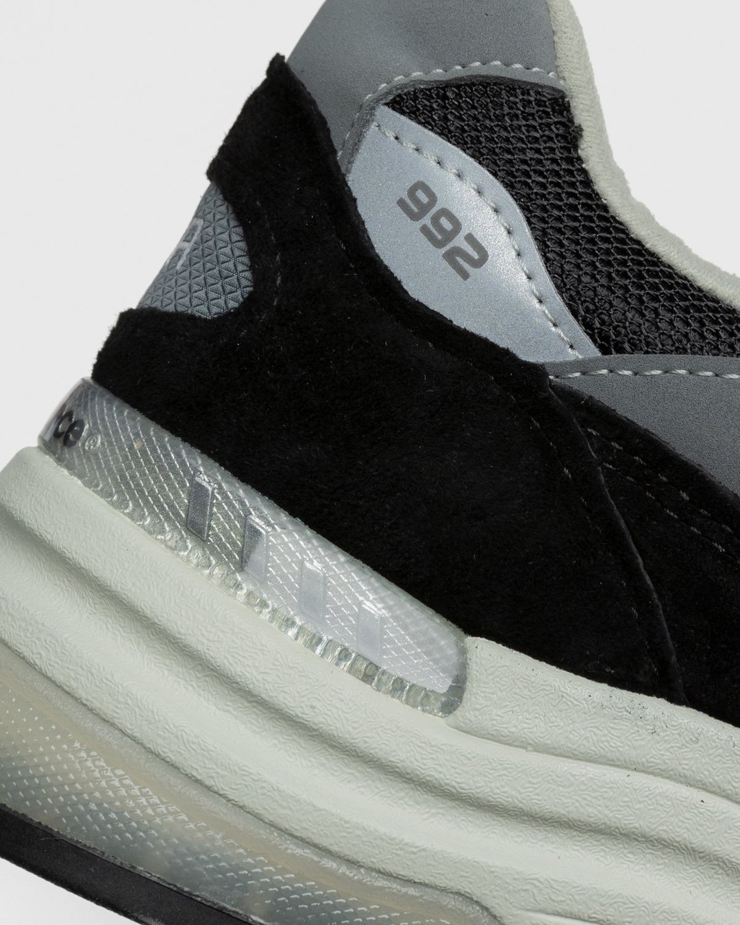 New Balance – M992EB Black - Sneakers - Black - Image 6